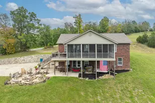260 Summer Dr, Williamstown, KY 41097 - Photo 2