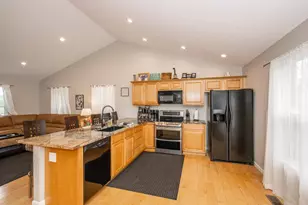 260 Summer Dr, Williamstown, KY 41097 - Photo 8