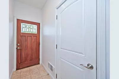 636 Hidden Pine Way, Crescent Springs, KY 41017 - Photo 4