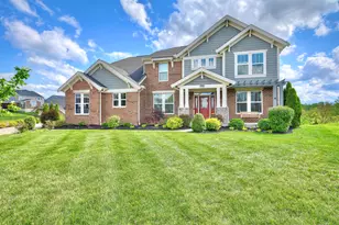 818 Carrieview Dr, Crescent Springs, KY 41017 - Photo 1