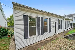 543 W 2nd St, Maysville, KY 41056 - Photo 2