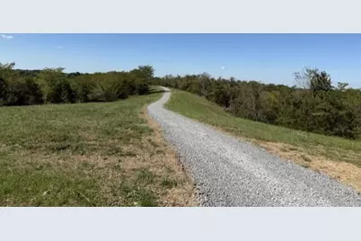 2281 West Creek Spur, Mount Olivet, KY 41064 - Photo 2