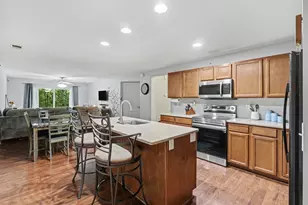 2365 Twelve Oaks Dr, Florence, KY 41042 - Photo 12