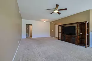 2287 Paragon Mill Dr, Burlington, KY 41005 - Photo 8