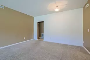 2287 Paragon Mill Dr, Burlington, KY 41005 - Photo 10