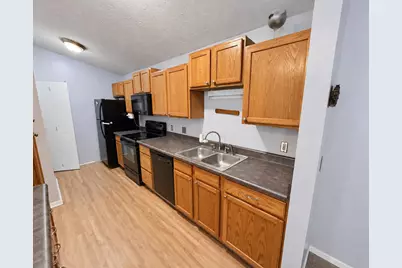 490 Lakeview Drive #7, Wilder, KY 41071 - Photo 12
