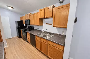 490 Lakeview Dr, Wilder, KY 41071 - Photo 12