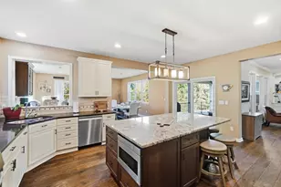8641 Treeline Dr, Florence, KY 41042 - Photo 8