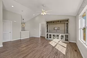 613 Summer Pointe Dr, Walton, KY 41094 - Photo 8