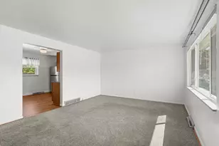 31 Burk Ave, Florence, KY 41042 - Photo 8