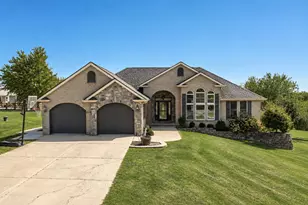 715 Heritage Dr, Sparta, KY 41086 - Photo 1