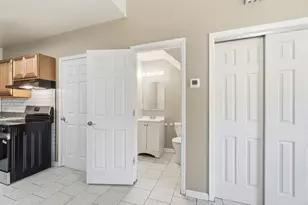 1034-1036 Amsterdam Rd, Covington, KY 41011 - Photo 12