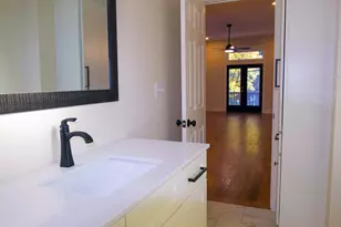 646 W 11th St, Covington, KY 41011 - Photo 10