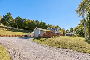 9807 Flagg Springs Pike, California, KY 41007 - Photo 2