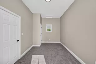 224 E Robbins St, Covington, KY 41011 - Photo 18