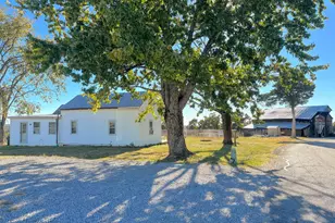 3282 Concord Caddo Rd, Falmouth, KY 41040 - Photo 2