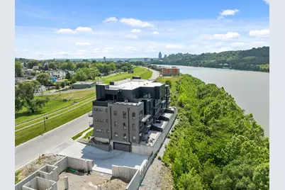 739 Manhattan Boulevard #202, Dayton, KY 41074 - Photo 2