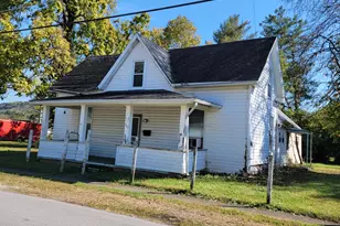 608 E 2nd St, Augusta, KY 41002 - Photo 1
