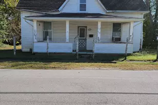 608 E 2nd St, Augusta, KY 41002 - Photo 2