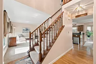 2307 Summerset Cir, Florence, KY 41042 - Photo 6