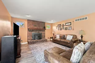 2307 Summerset Cir, Florence, KY 41042 - Photo 8