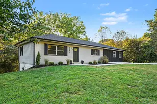 2047 Amsterdam Rd, Crescent Springs, KY 41017 - Photo 1