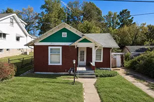 709 Maple Ave, Elsmere, KY 41018 - Photo 1
