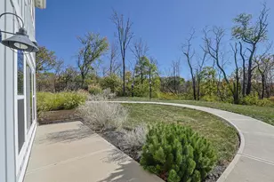566 Foxhill Dr, Crescent Springs, KY 41017 - Photo 38