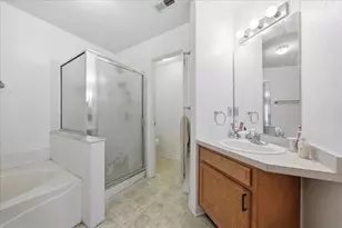 234 Langshire Ct, Florence, KY 41042 - Photo 18