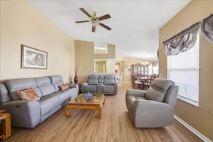 234 Langshire Ct, Florence, KY 41042 - Photo 6