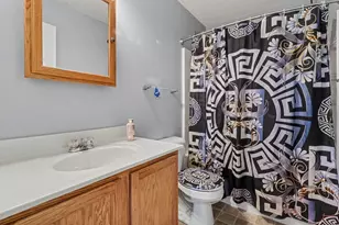 575 Rosebud Cir, Walton, KY 41094 - Photo 16