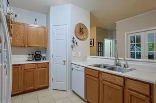 145 Saddlebrook Ln, Florence, KY 41042 - Photo 4