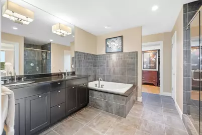 1 Roebling Way #901, Covington, KY 41011 - Photo 24