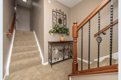 2321 Twelve Oaks Drive, Florence, KY 41042 - Photo 6