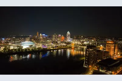 100 W Rivercenter Boulevard #PH2A, Covington, KY 41011 - Photo 40