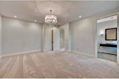 100 W Rivercenter Boulevard #PH2A, Covington, KY 41011 - Photo 38