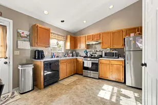 1081 Pebble Creek Dr, Elsmere, KY 41018 - Photo 4