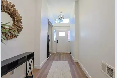 228 E 10th Street, Newport, KY 41071 - Photo 4