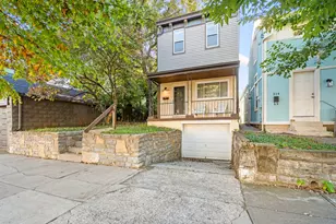 212 W 9th St, Newport, KY 41071 - Photo 1