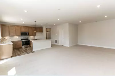 565 Tristan Lane, Florence, KY 41042 - Photo 6