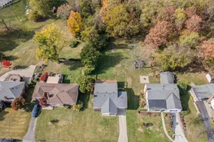 642 Cardinal Dr, Taylor Mill, KY 41015 - Photo 2