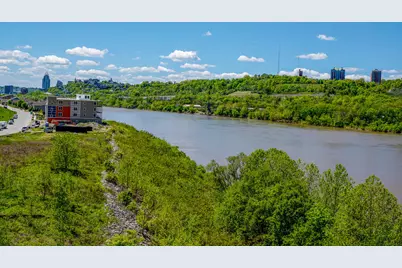 747 Manhattan Boulevard #304, Dayton, KY 41074 - Photo 1