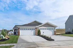 3858 Volterra Ln, Covington, KY 41017 - Photo 1