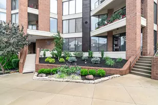 100 Riverside Pl, Covington, KY 41011 - Photo 1