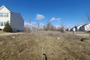 696 Norbie Dr, Burlington, KY 41005 - Photo 1