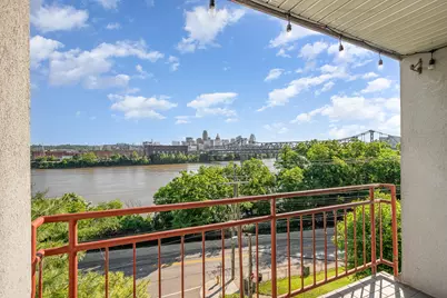 902 Vernon Place, Covington, KY 41016 - Photo 1