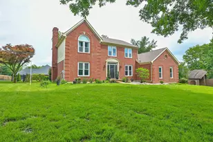 9212 Kelly Louise Dr, Florence, KY 41042 - Photo 1