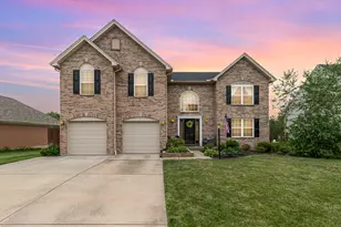 1761 Waverly Dr, Florence, KY 41042 - Photo 1