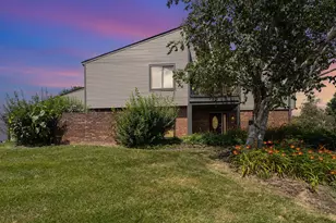 2820 Dry Ridge Ct, Villa Hills, KY 41017 - Photo 1