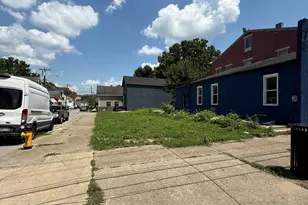 1322 Greenup St, Covington, KY 41011 - Photo 1